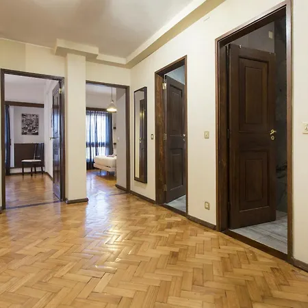 Lv Premier Clerigos-re2 Apartmán