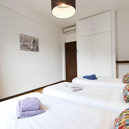 Lv Premier Clerigos-re2 * Oporto