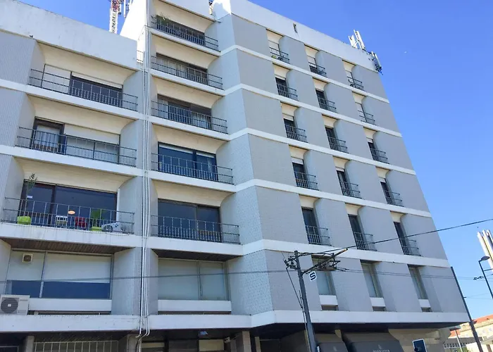 Lv Premier Clerigos-re2 Appartamento Oporto
