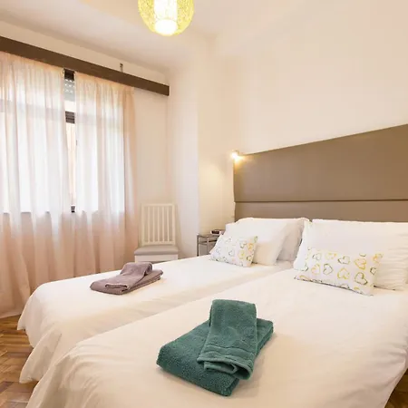 Lv Premier Apartments Clerigos-Re2 Апартаменты *